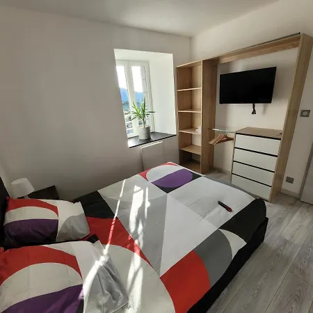 Aux Portes Du Mont Apartment Saint-James